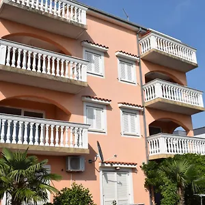 https://apartments-lavanda-crikvenica.primorje-gorskikotar.com