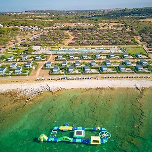 Eurocamp Mobile Homes At Campsite Grand Kazela Medulin