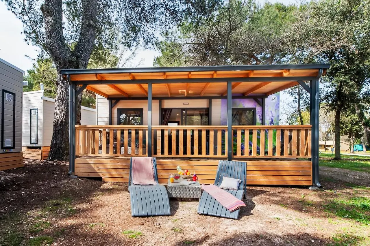 Glamping&Mobile Homes Lavanda - Holiday Center Bi VIllage Fažana 4*,  Hırvatistan