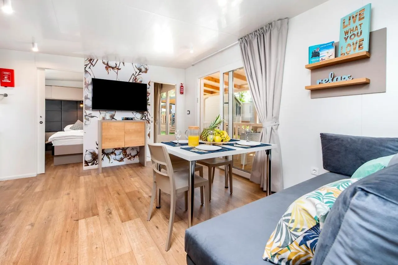 Tatil parkı Glamping&Mobile Homes Lavanda - Holiday Center Bi VIllage Fažana