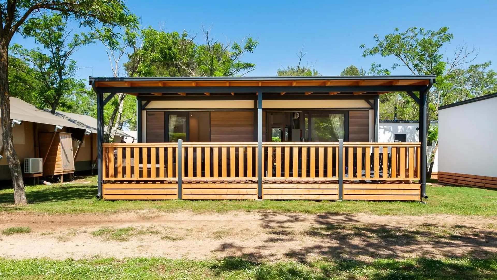 Glamping&Mobile Homes Lavanda - Holiday Center Bi VIllage Fažana Tatil parkı